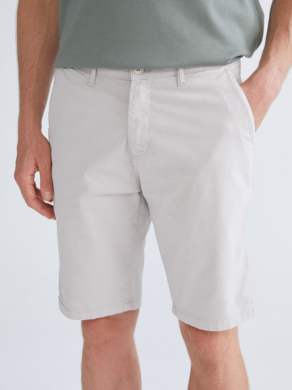 Bej Standart Kalıp Gabardin Erkek Şort-2