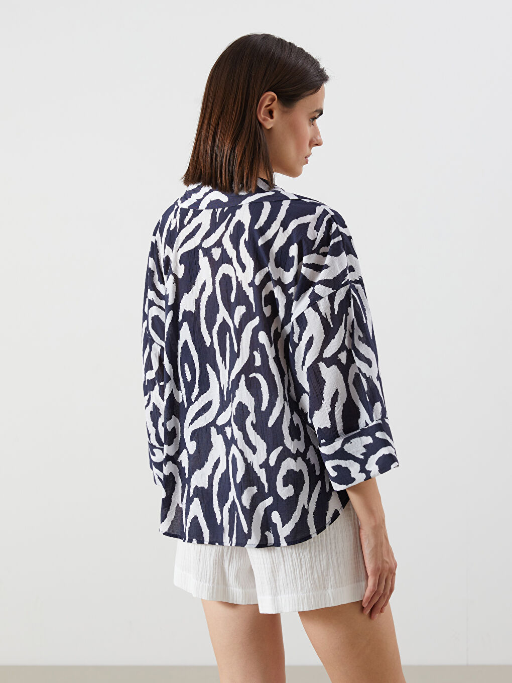 Lacivert Desenli Oversize Kadın Gömlek-3