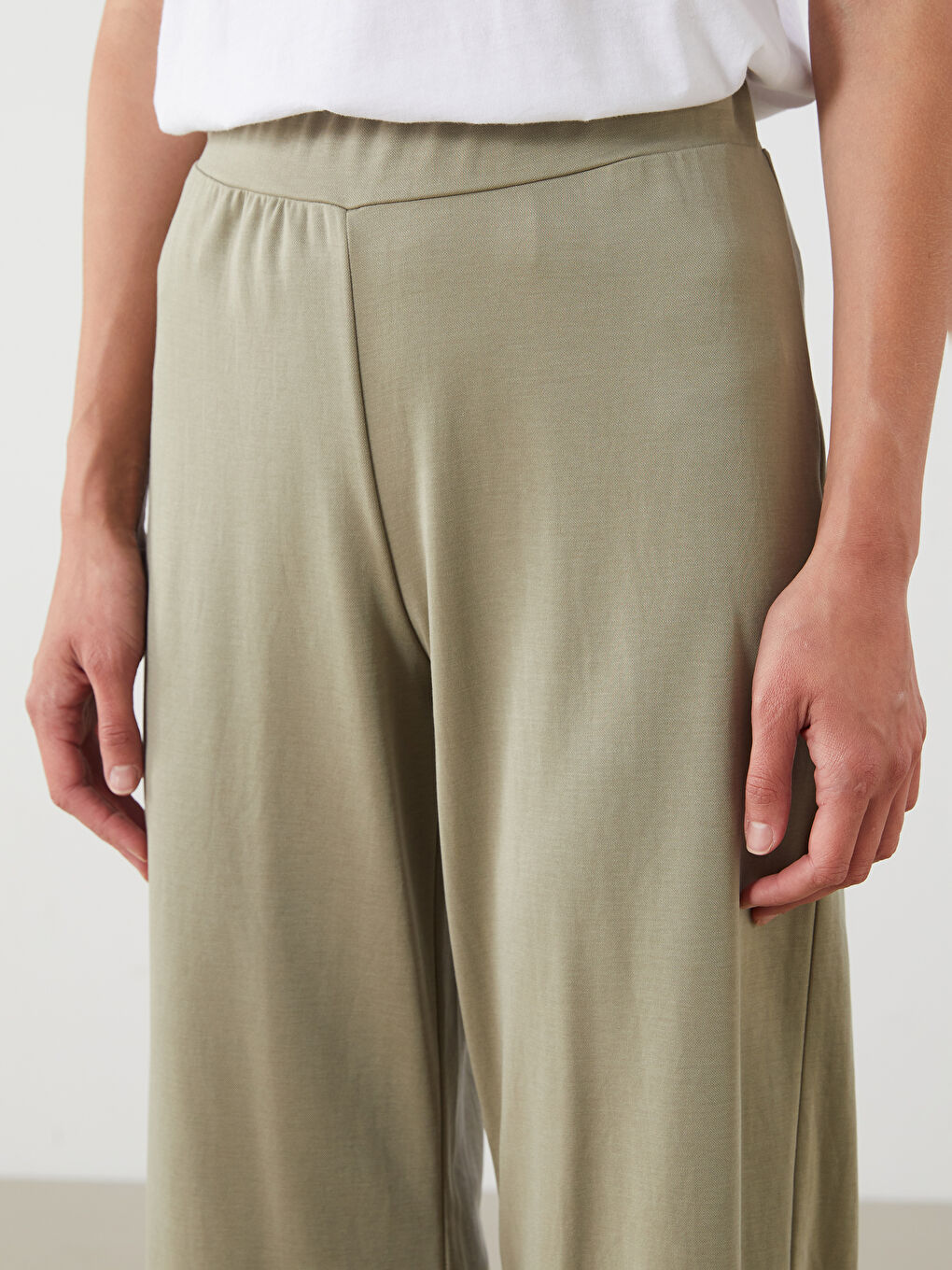 Haki Beli Lastikli Modal Karışımlı Kadın Kapri-2