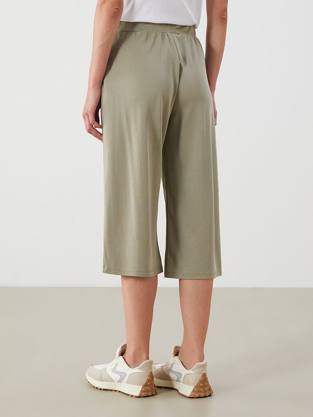 Haki Beli Lastikli Modal Karışımlı Kadın Kapri-3