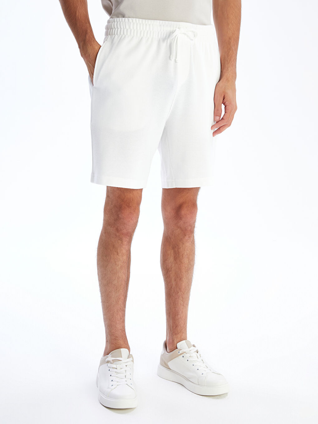 Ekru Standart Kalıp Erkek Şort-1