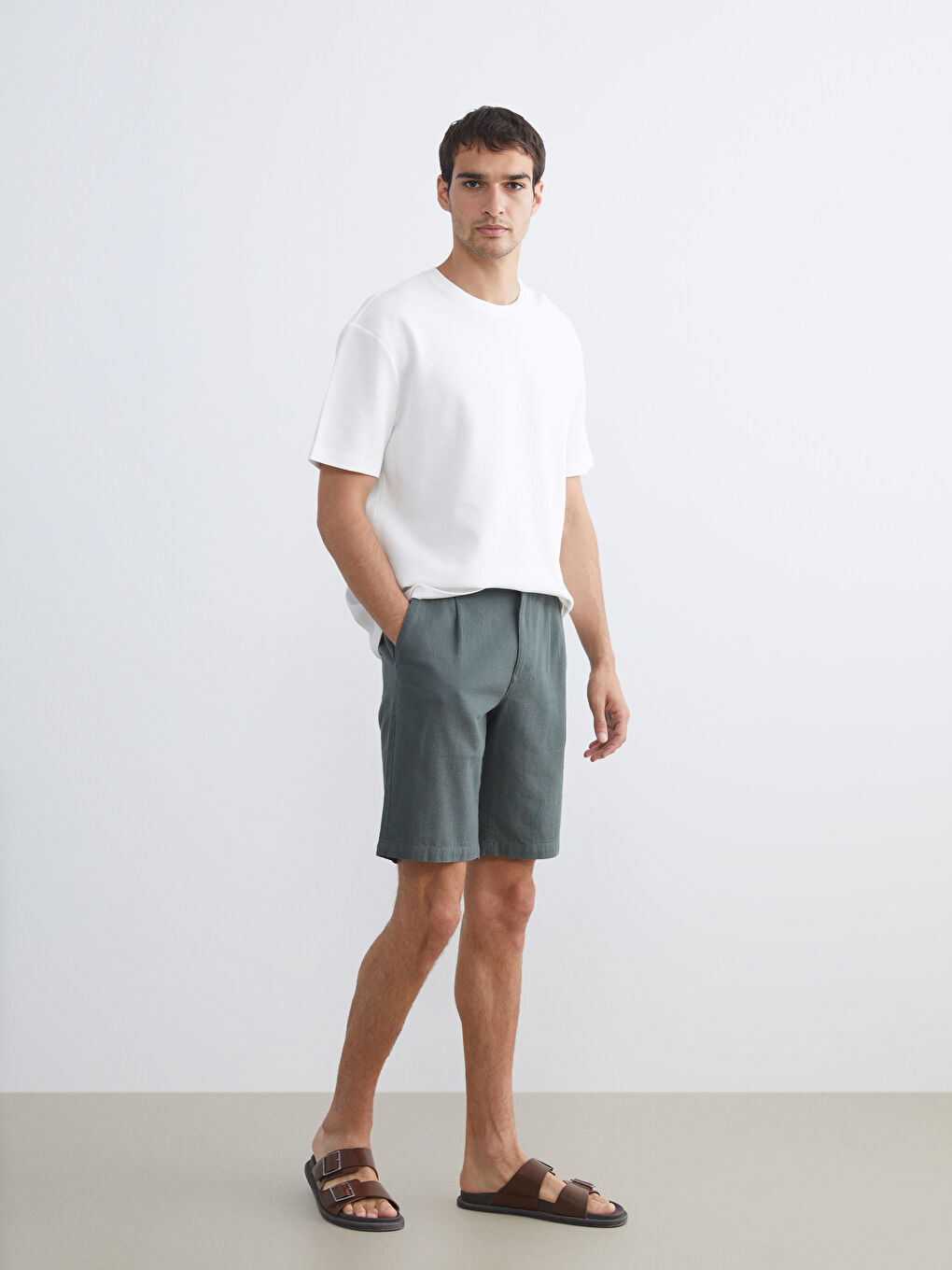 Ekru Bisiklet Yaka Erkek Tişört-1