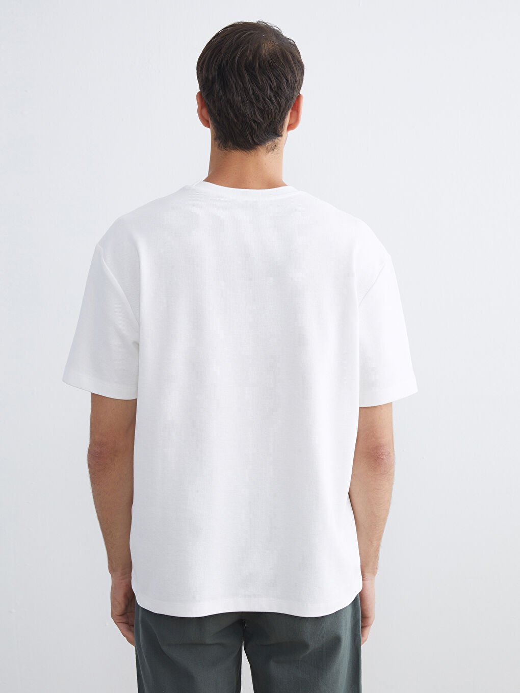 Ekru Bisiklet Yaka Erkek Tişört-3