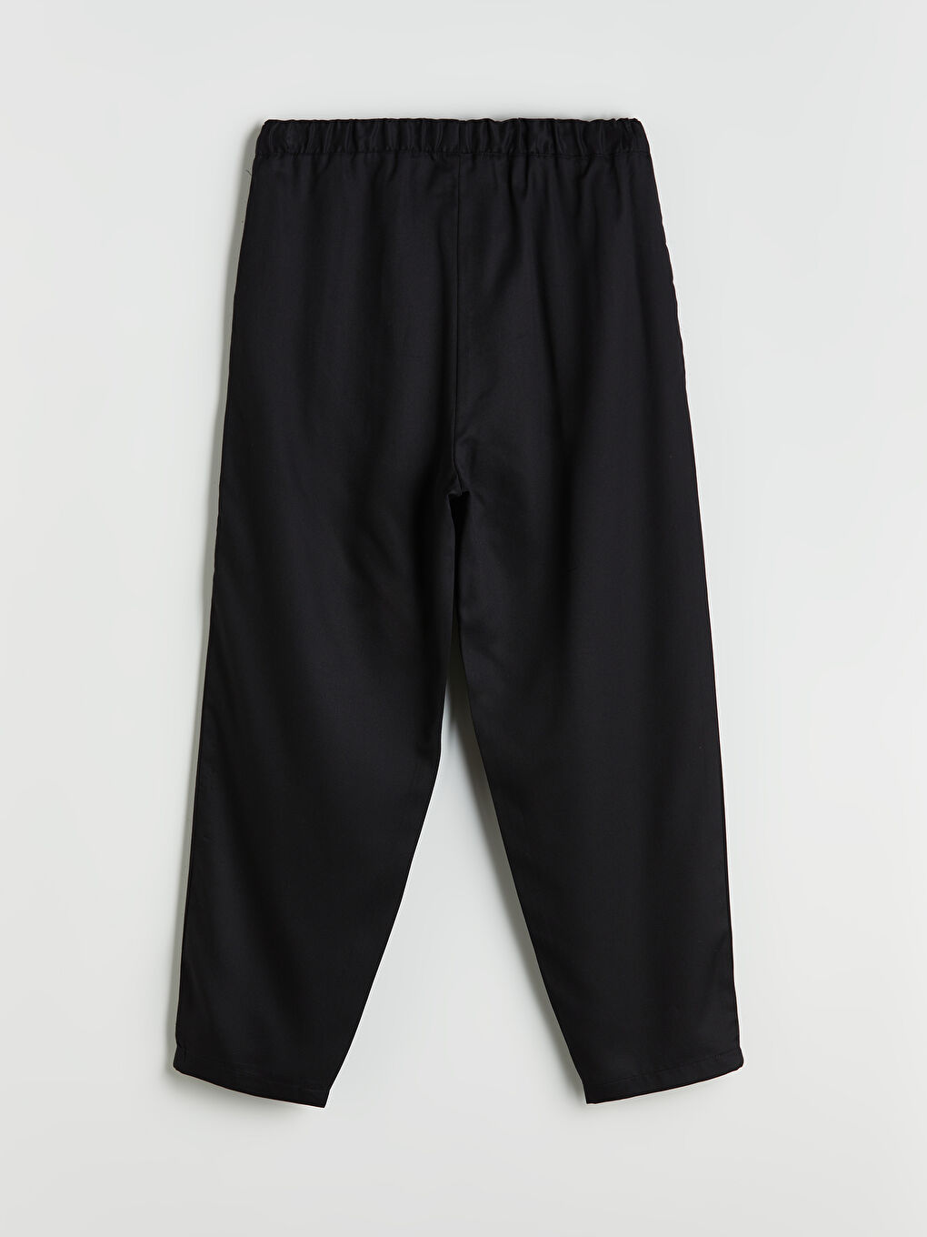 Siyah Beli Lastikli Havuç Kesim Kadın Pantolon-5