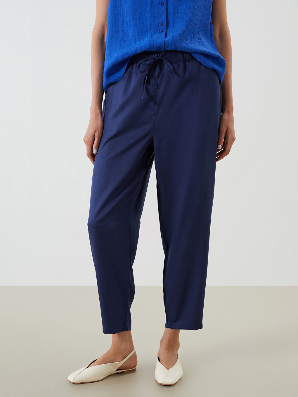 Lacivert Beli Lastikli Havuç Kesim Kadın Pantolon-1