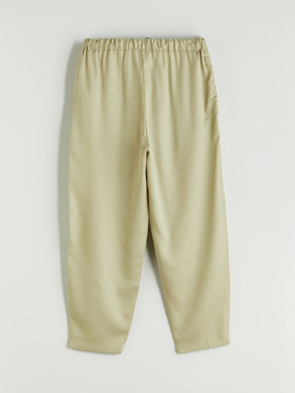 Yeşil Beli Lastikli Havuç Kesim Kadın Pantolon-5