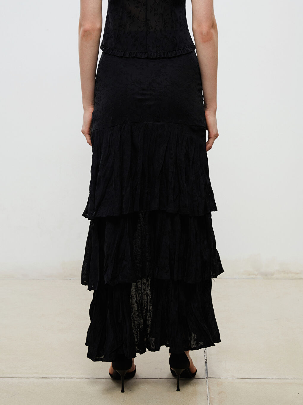 Siyah Beli Fermuarlı Desenli Fırfırlı Katkat Etek-3