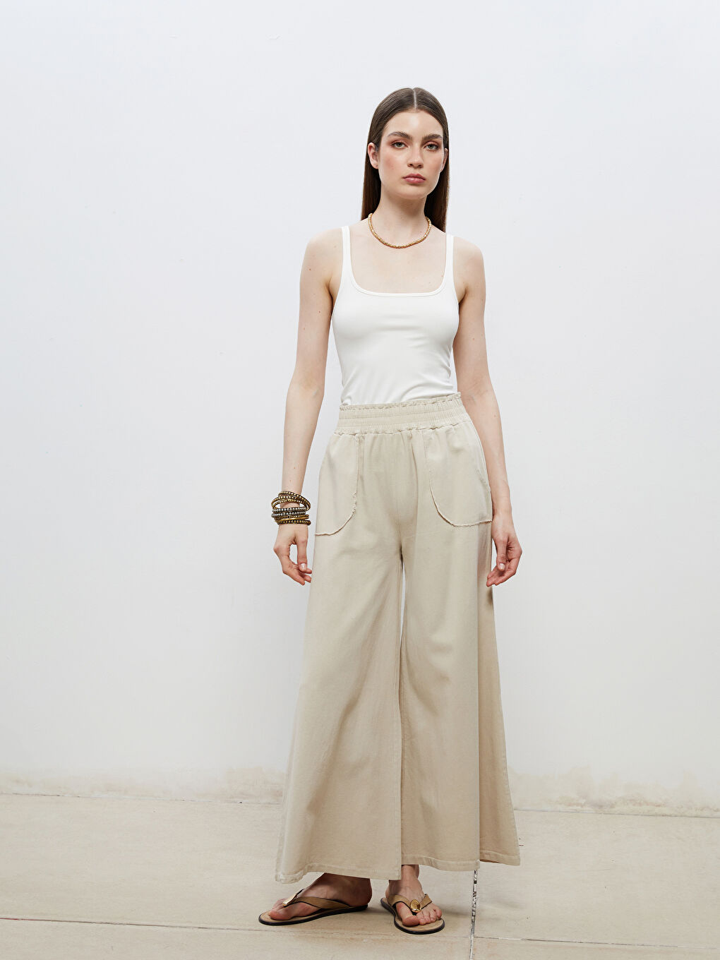 Ekru Kare Yaka Kadın Atlet-1