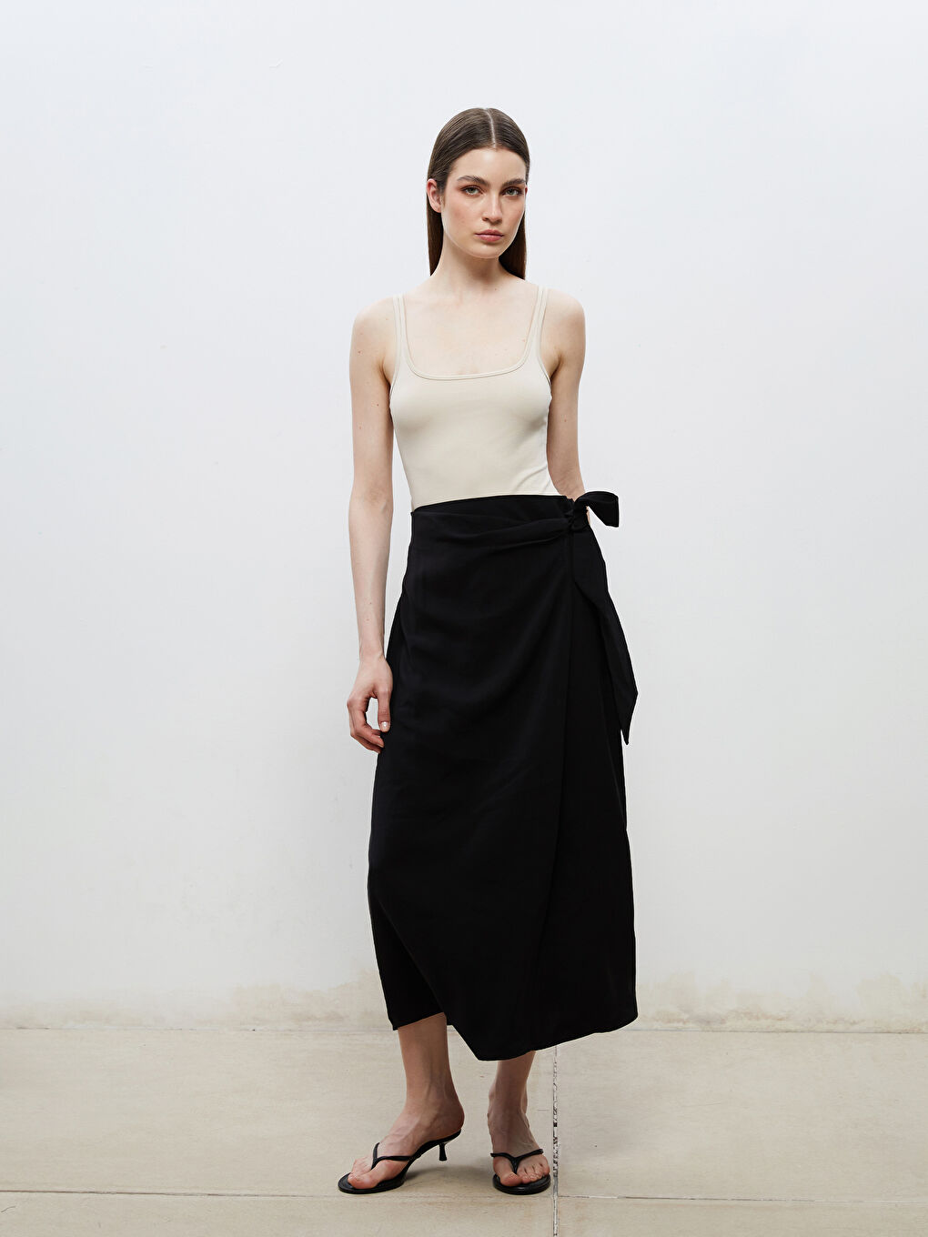 Bej Kare Yaka Kadın Atlet-1