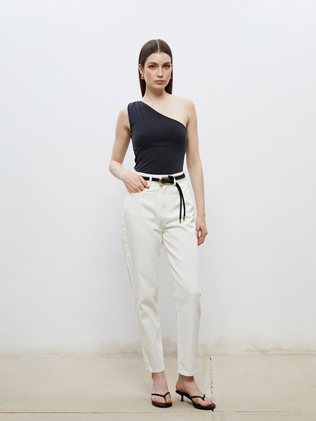 Siyah Tek Omuz Modal Karışımlı Bluz-1