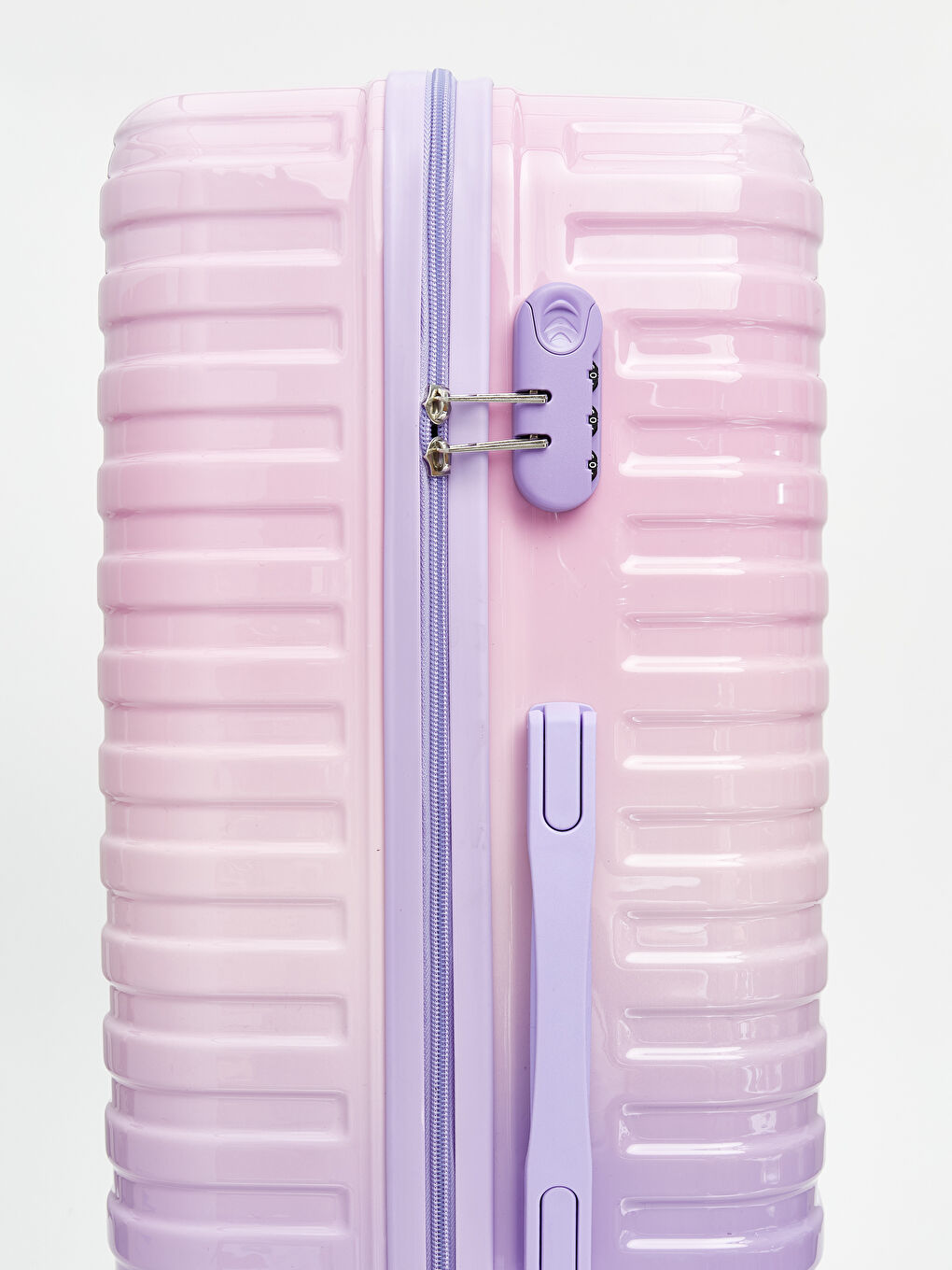 Karışık Kilit Detaylı Büyük Boy Valiz-3