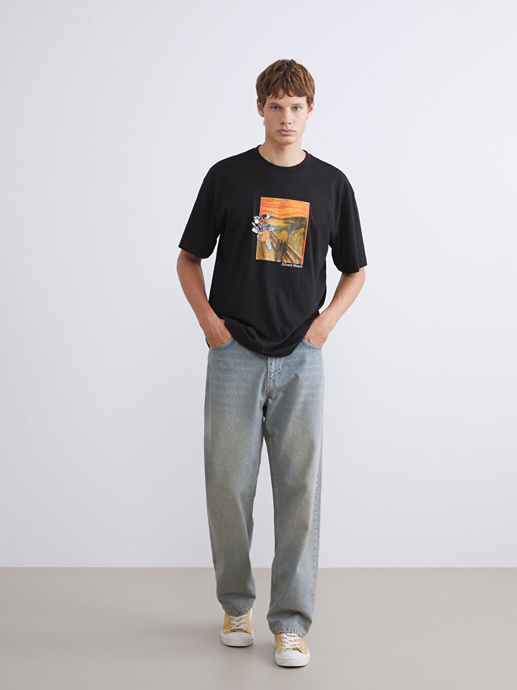 Siyah Bisiklet Yaka Nostaljik Maymun Baskılı Penye Erkek Tişört-1