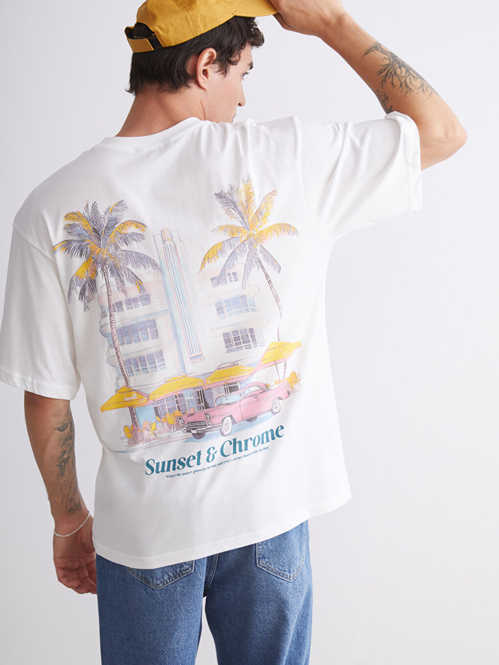 Ekru Bisiklet Yaka Baskılı Penye Erkek Tişört