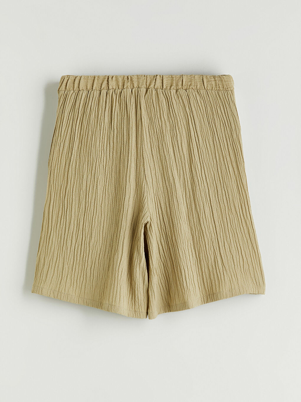 Yeşil Beli Lastikli Dokulu Kadın Şort-5