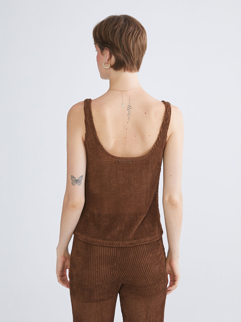 Kahverengi U Yaka Dokulu Crop-6