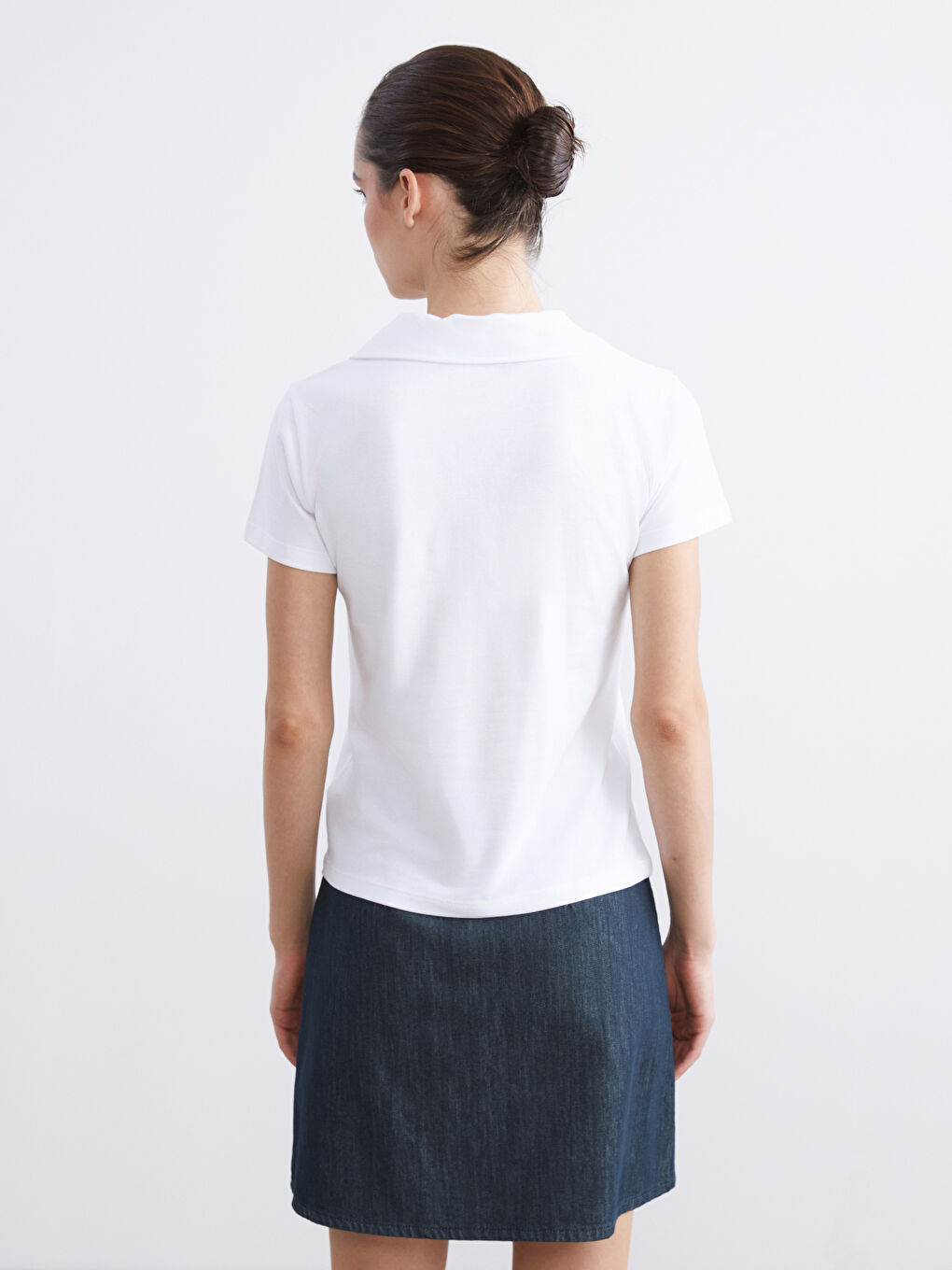 تي شيرت بياقة بولو للسيدات-3