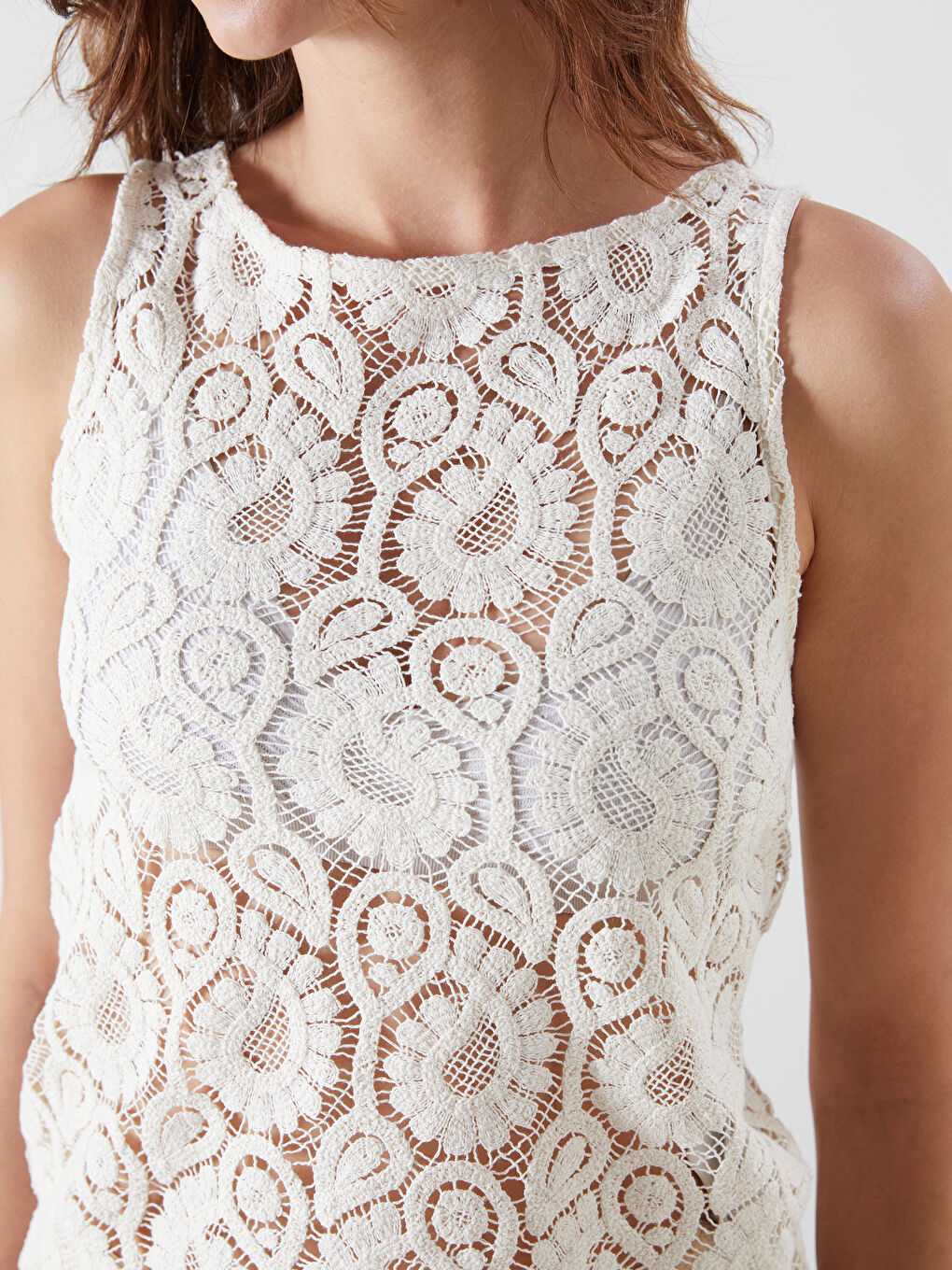 Ekru Bisiklet Yaka Kroşe Kadın Atlet-2