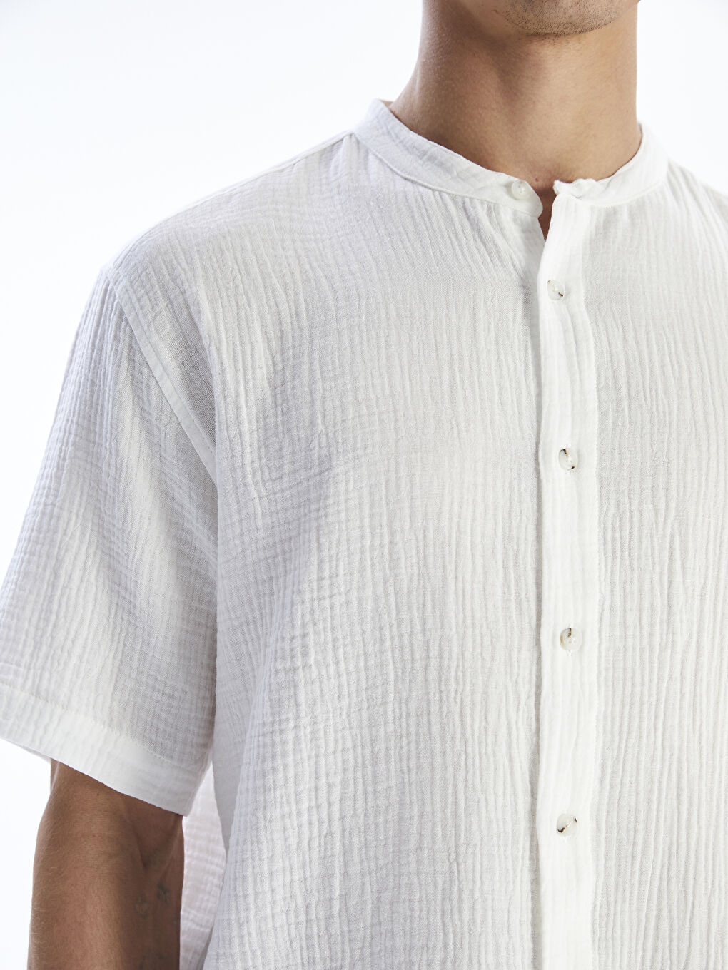 Ekru Regular Fit Hakim Yaka Kısa Kollu Müslin Erkek Gömlek-2
