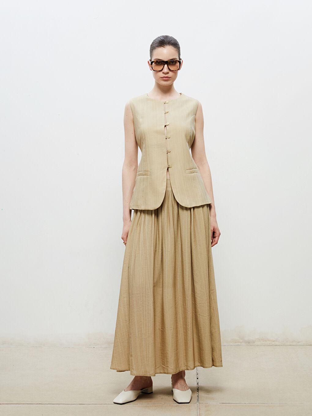 Yeşil Bisiklet Yaka Keten Görünümlü Kadın Klasik Yelek-1