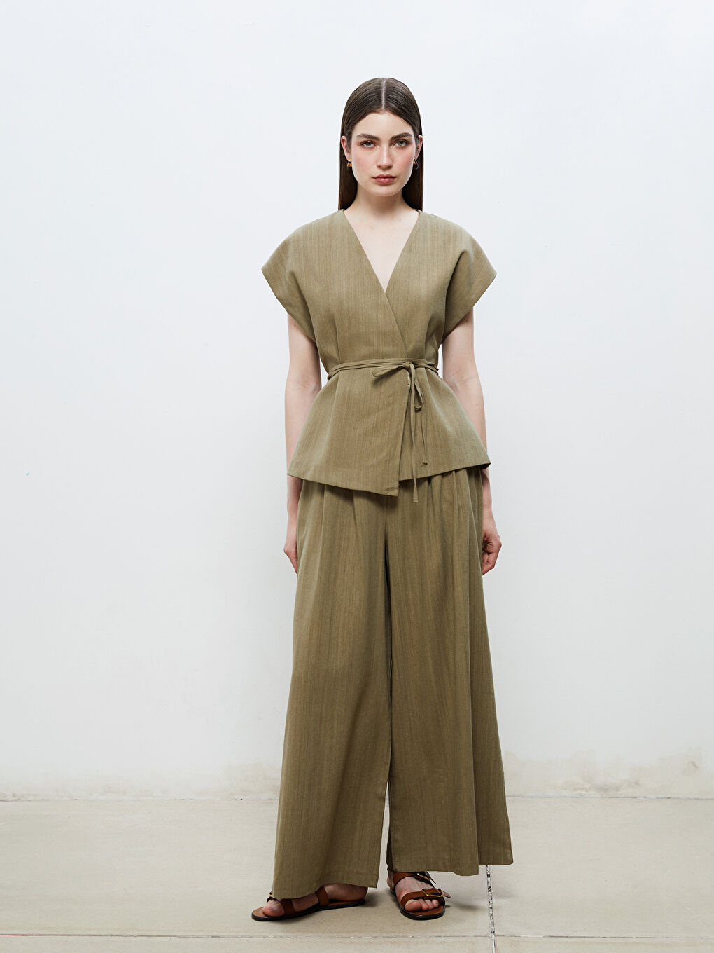 Haki Kruvaze Yaka Keten Görünümlü Bluz-1