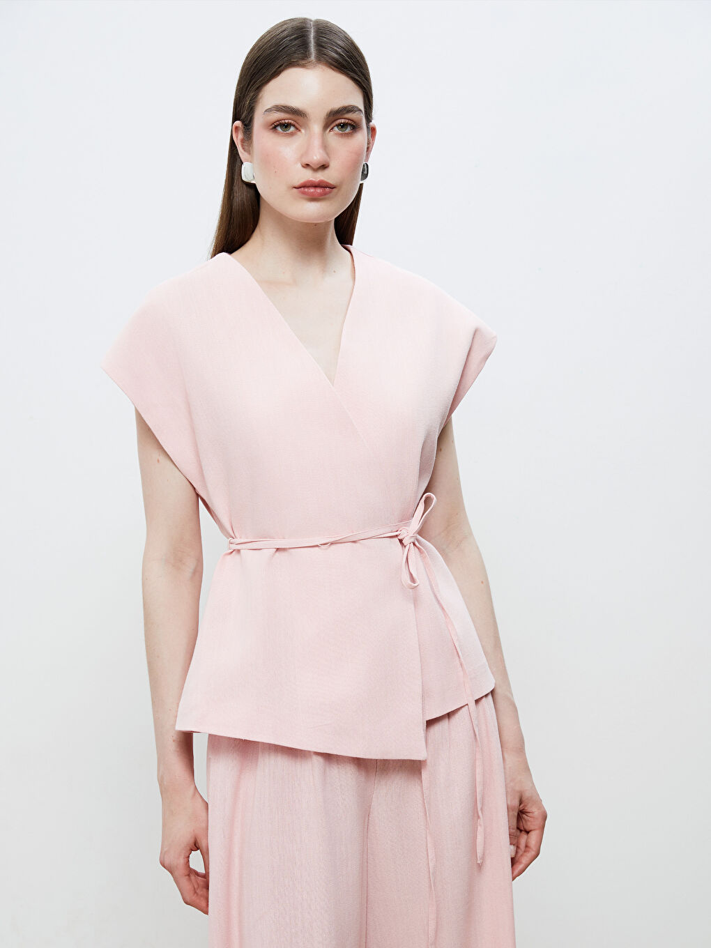 Pembe Kruvaze Yaka Keten Görünümlü Bluz