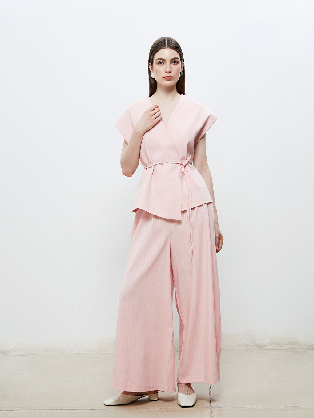 Pembe Kruvaze Yaka Keten Görünümlü Bluz-1