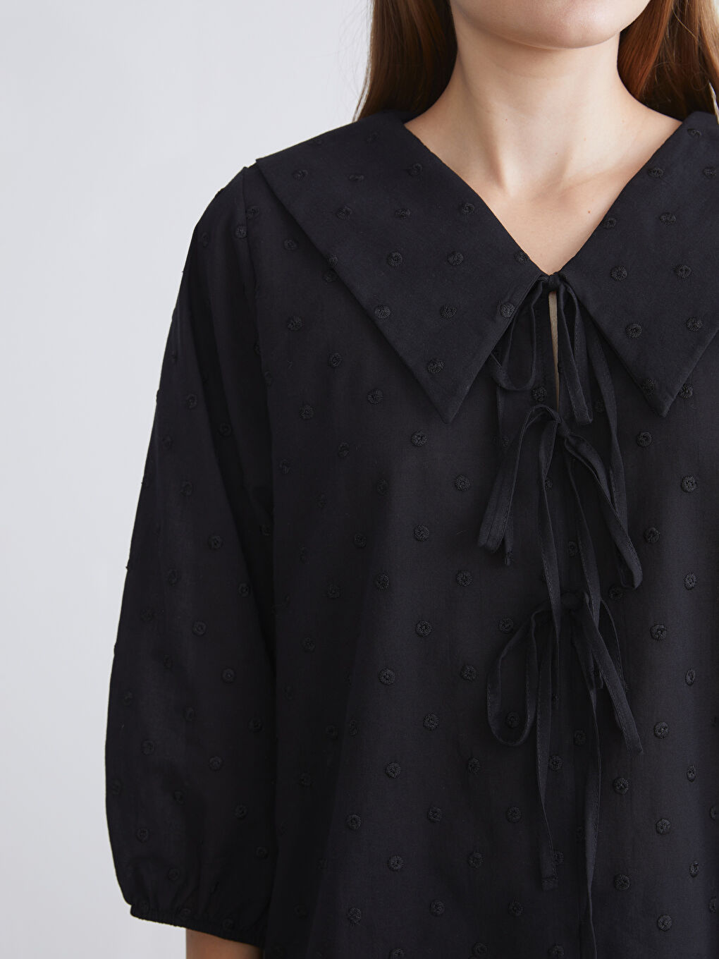 Siyah Bebe Yaka Nakışlı Fiyonklu Bluz-2