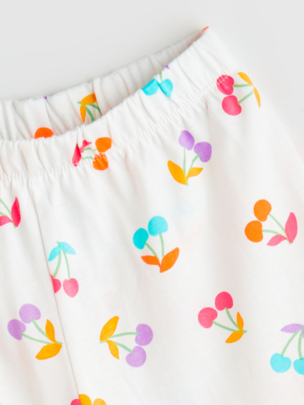 Ekru Beli Lastikli Baskılı Kız Çocuk Şort-1