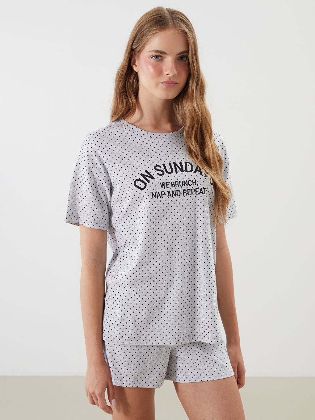 Gri Bisiklet Yaka Baskılı Kadın Şortlu Pijama Takımı