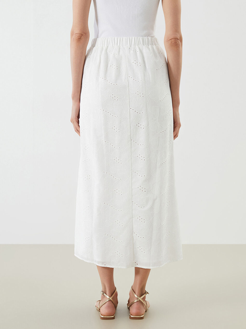 Beyaz Beli Lastikli Ajurlu A Kesim Etek-3