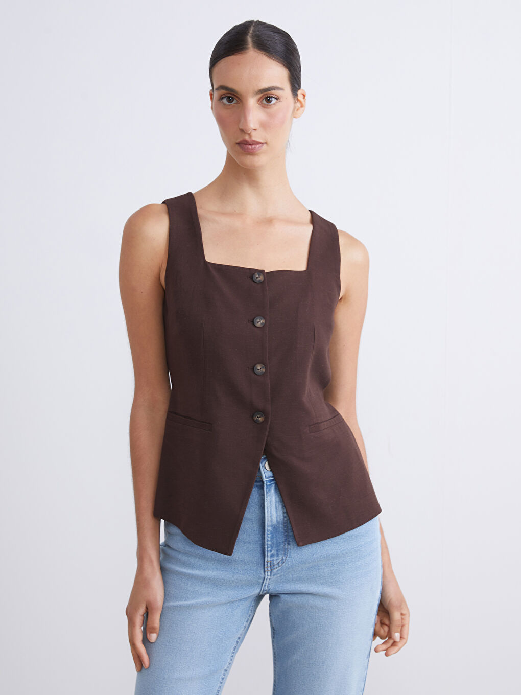 Kahverengi Kare Yaka Keten Karışımlı Kadın Klasik Yelek