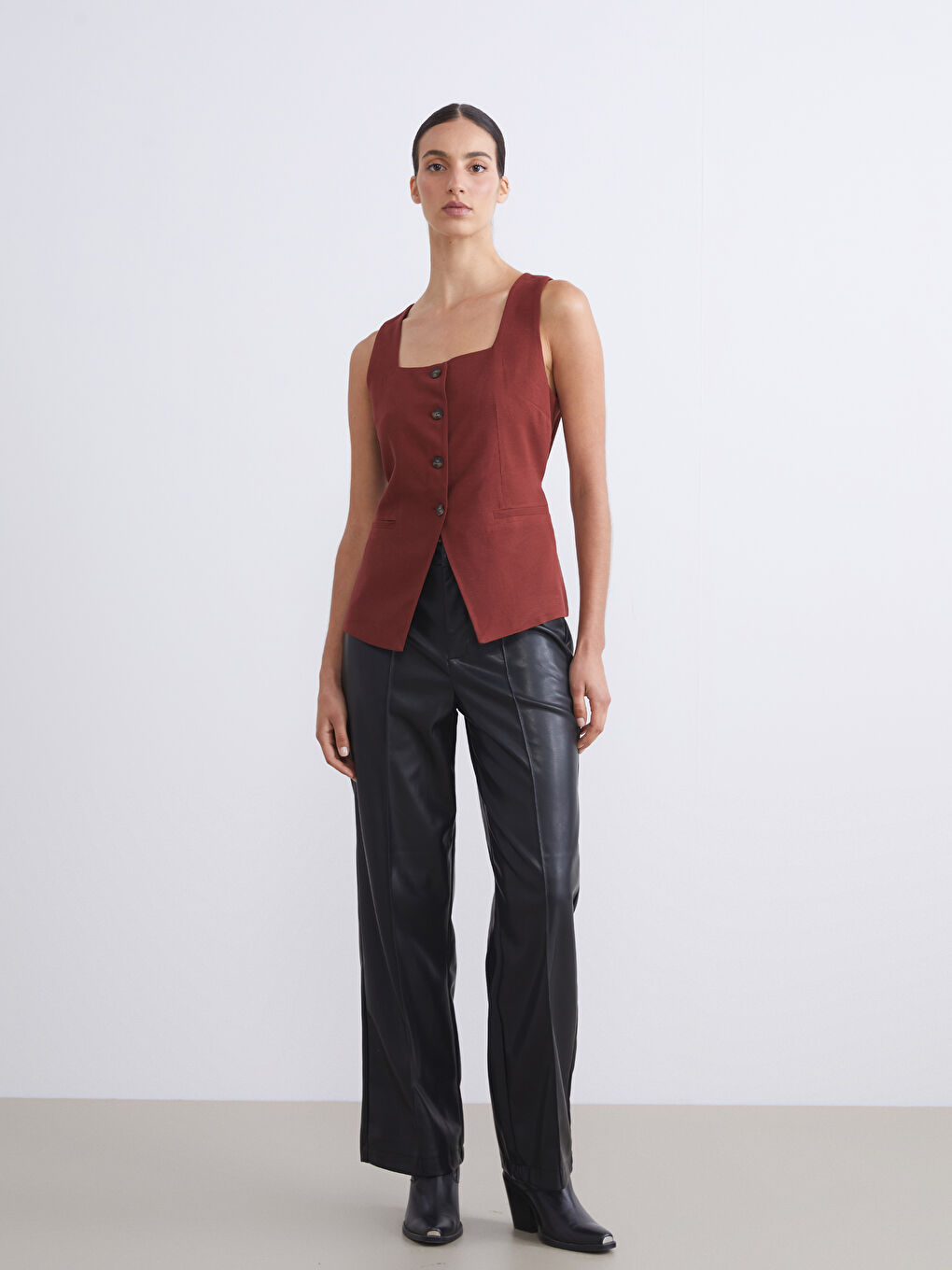 Bordo Kare Yaka Keten Karışımlı Kadın Klasik Yelek-1