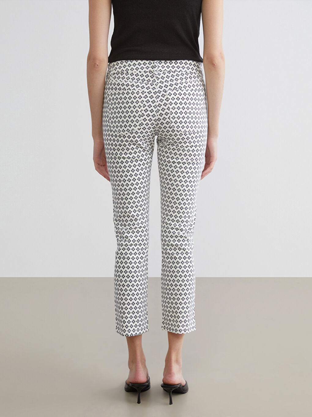 Standard Fit Patterned Women's Rodeo Jeans-3