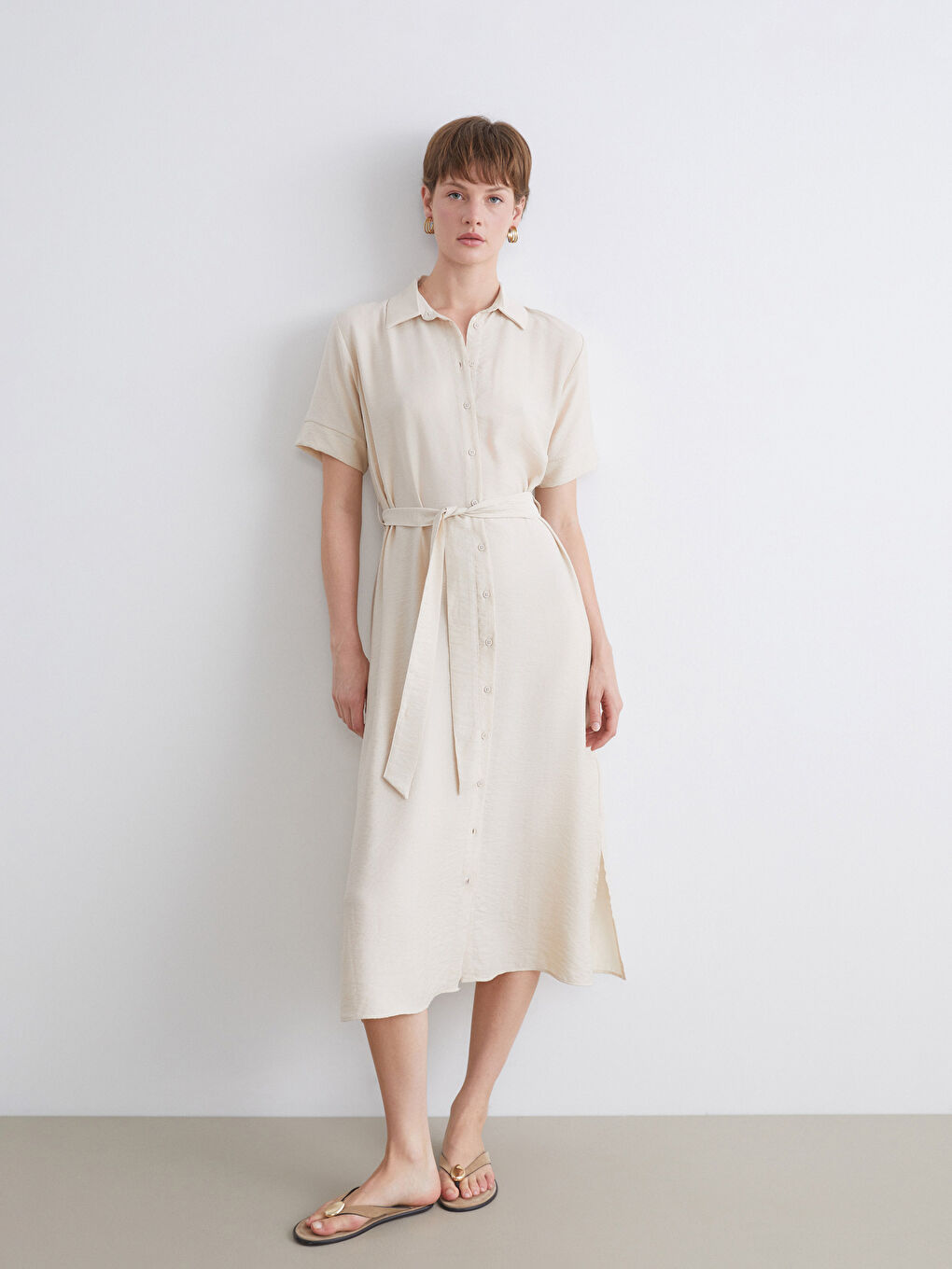 Bej Beli Kuşaklı Gömlek Elbise