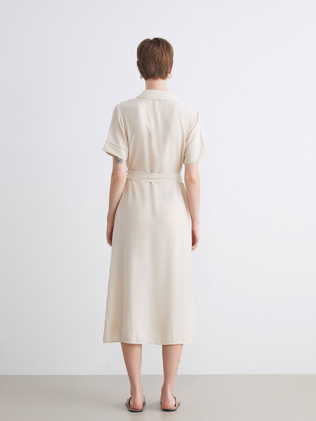 Bej Beli Kuşaklı Gömlek Elbise-3