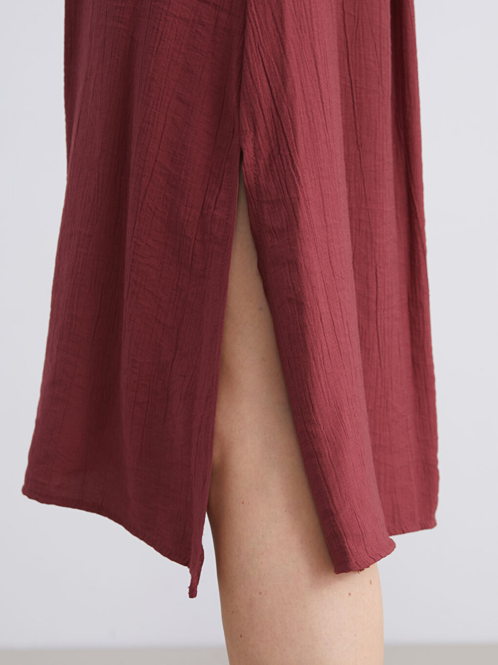 Bordo V Yaka Dokulu Elbise-2