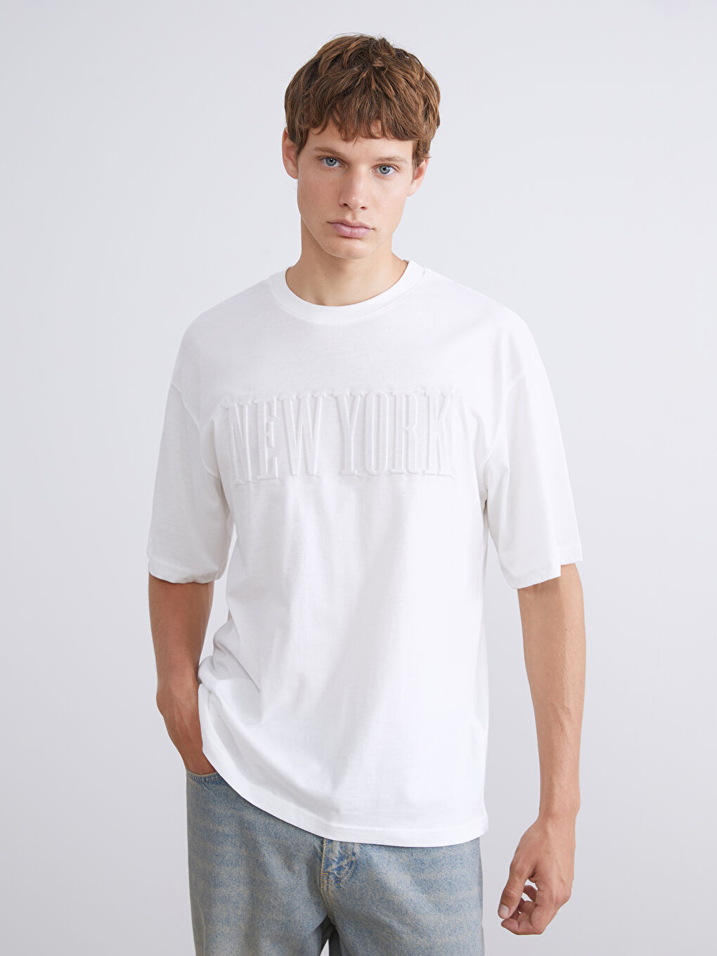 Ekru Bisiklet Yaka New York Baskılı Penye Erkek Tişört