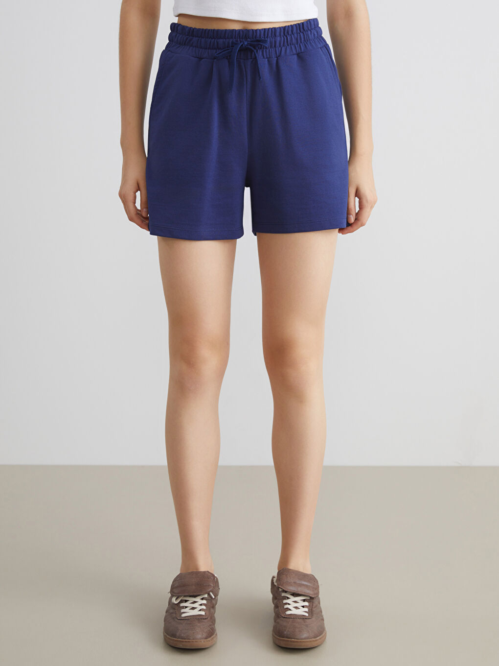 Elasticated Waist Women's Shorts-1