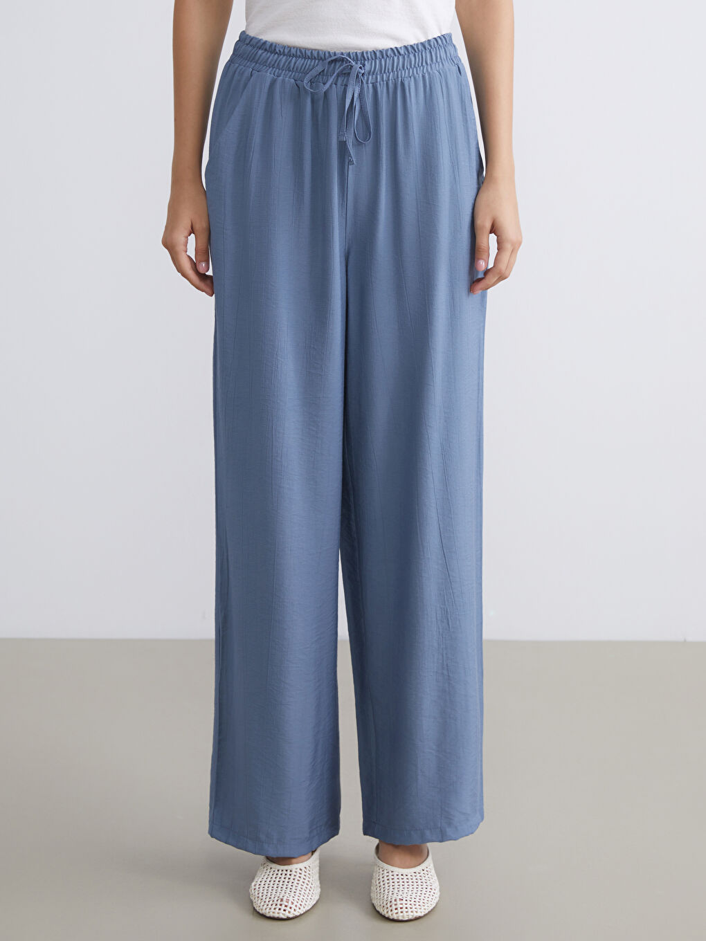 LCWAIKIKI Classic Elastic Waist Wide Leg Women's Trousers -S5RN40Z8-H8X