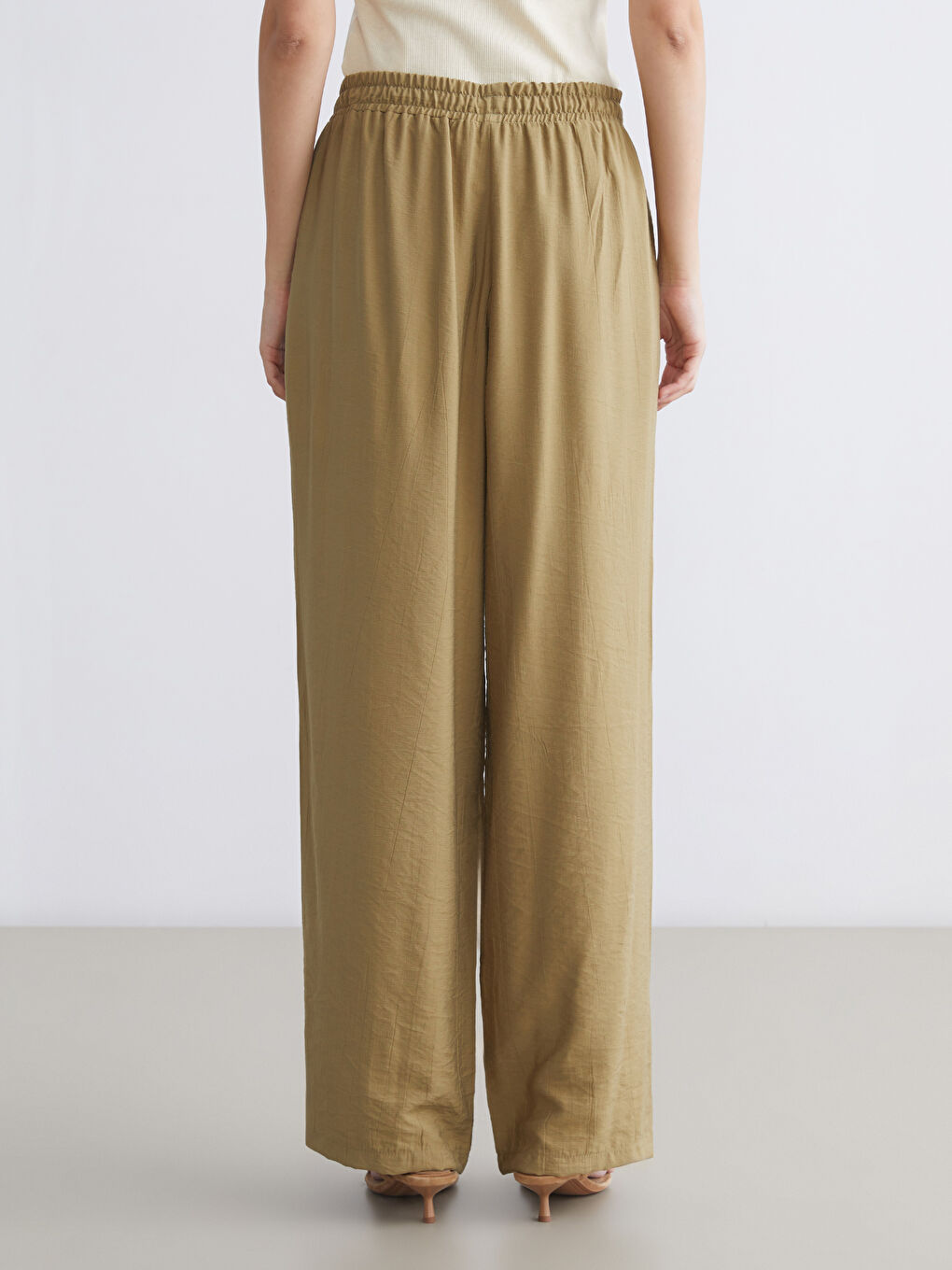 LCWAIKIKI Classic Elastic Waist Wide Leg Women's Trousers -S5RN40Z8-HCB