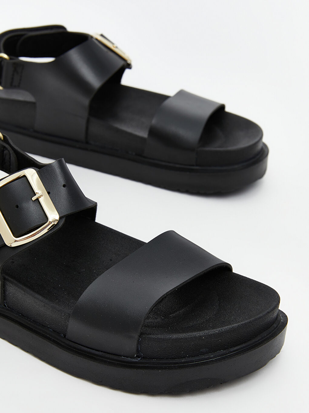 Siyah Deri Görünümlü Kız Çocuk Sandalet-2