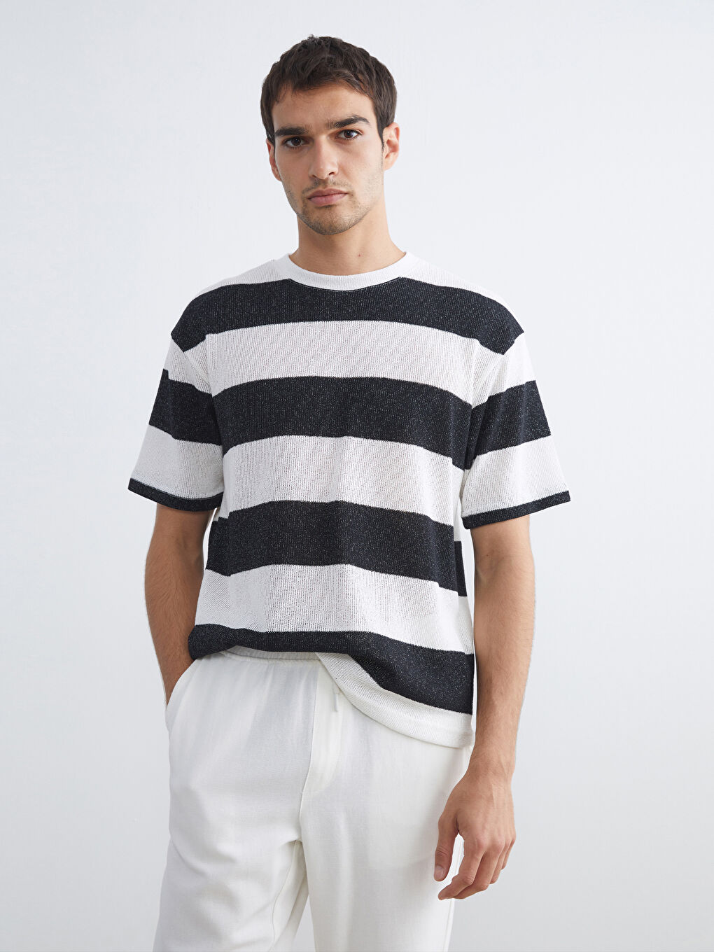 Lacivert Bisiklet Yaka Çizgili Erkek Tişört