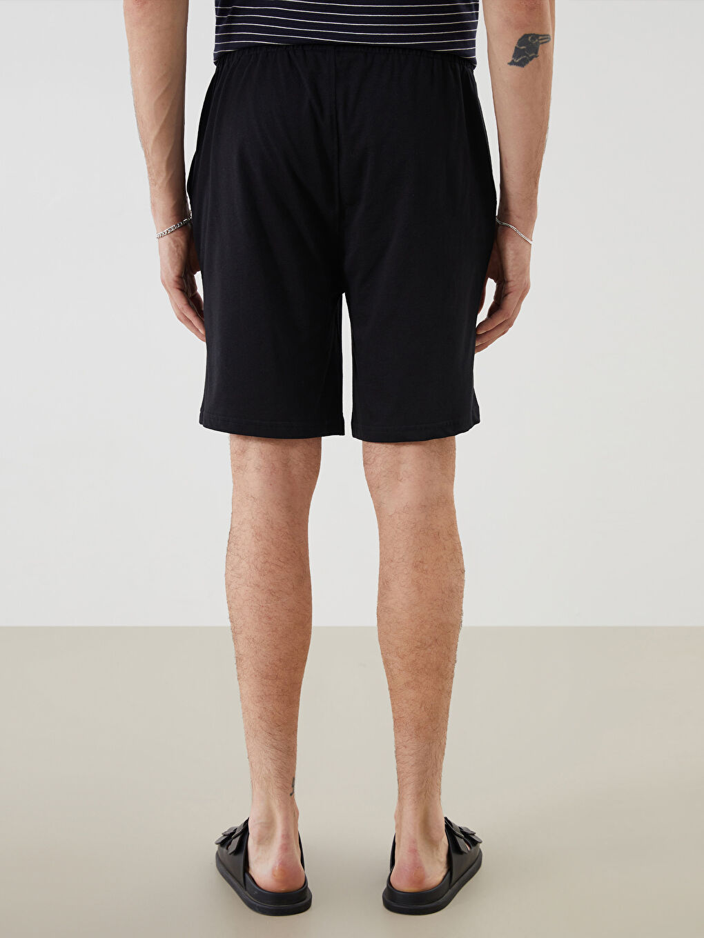 Siyah Standart Kalıp Erkek Şort-3