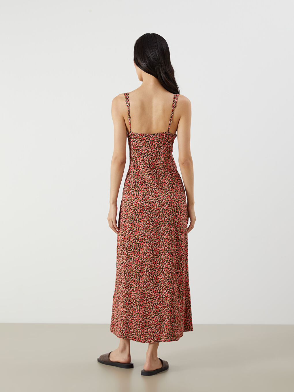 Kahverengi U Yaka Çiçekli Elbise-3