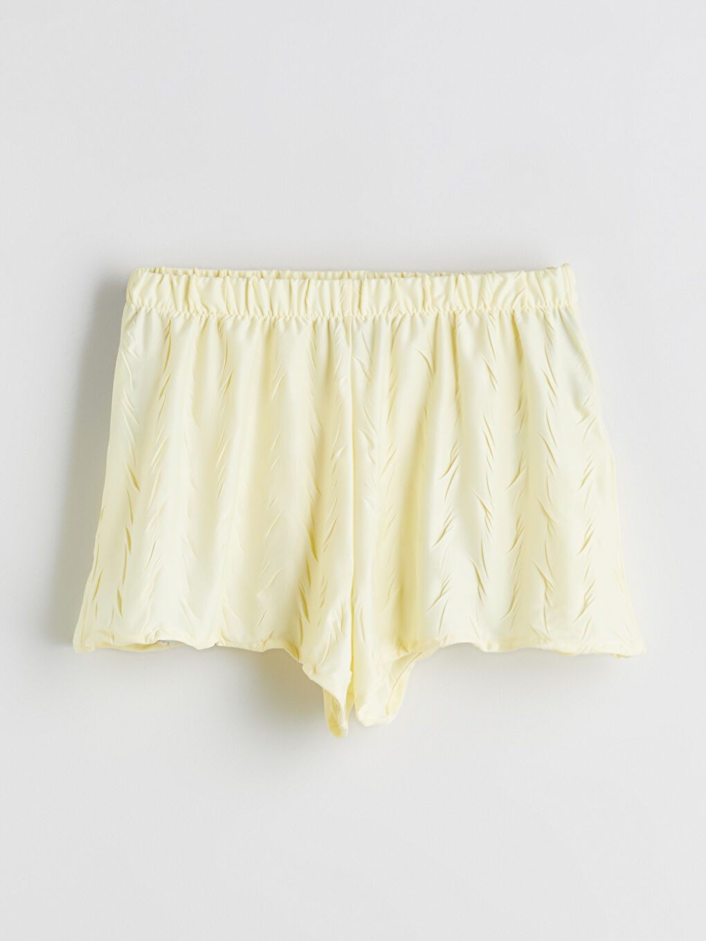 Sarı V Yaka Dokulu Askılı Kadın Şortlu Pijama Takımı-8