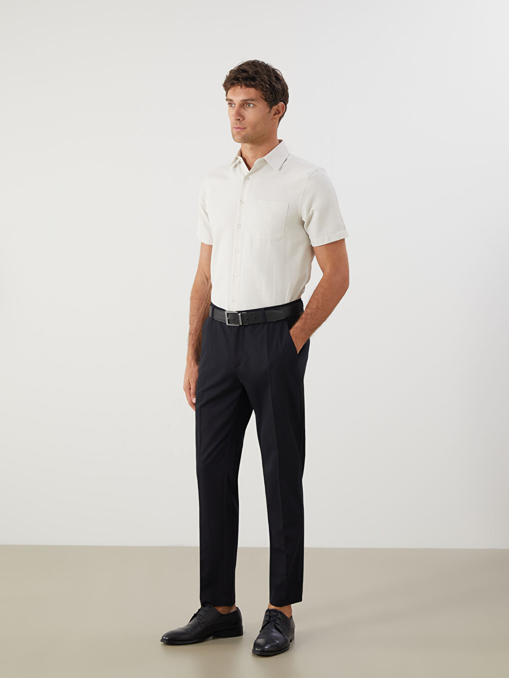 Bej Regular Fit Kısa Kollu Armürlü Erkek Gömlek-1