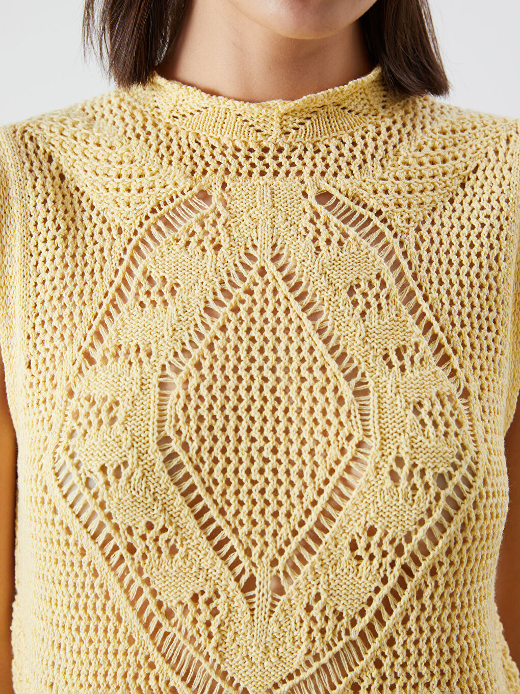 Sarı Dik Yaka Ajurlu Kadın Triko Atlet-2