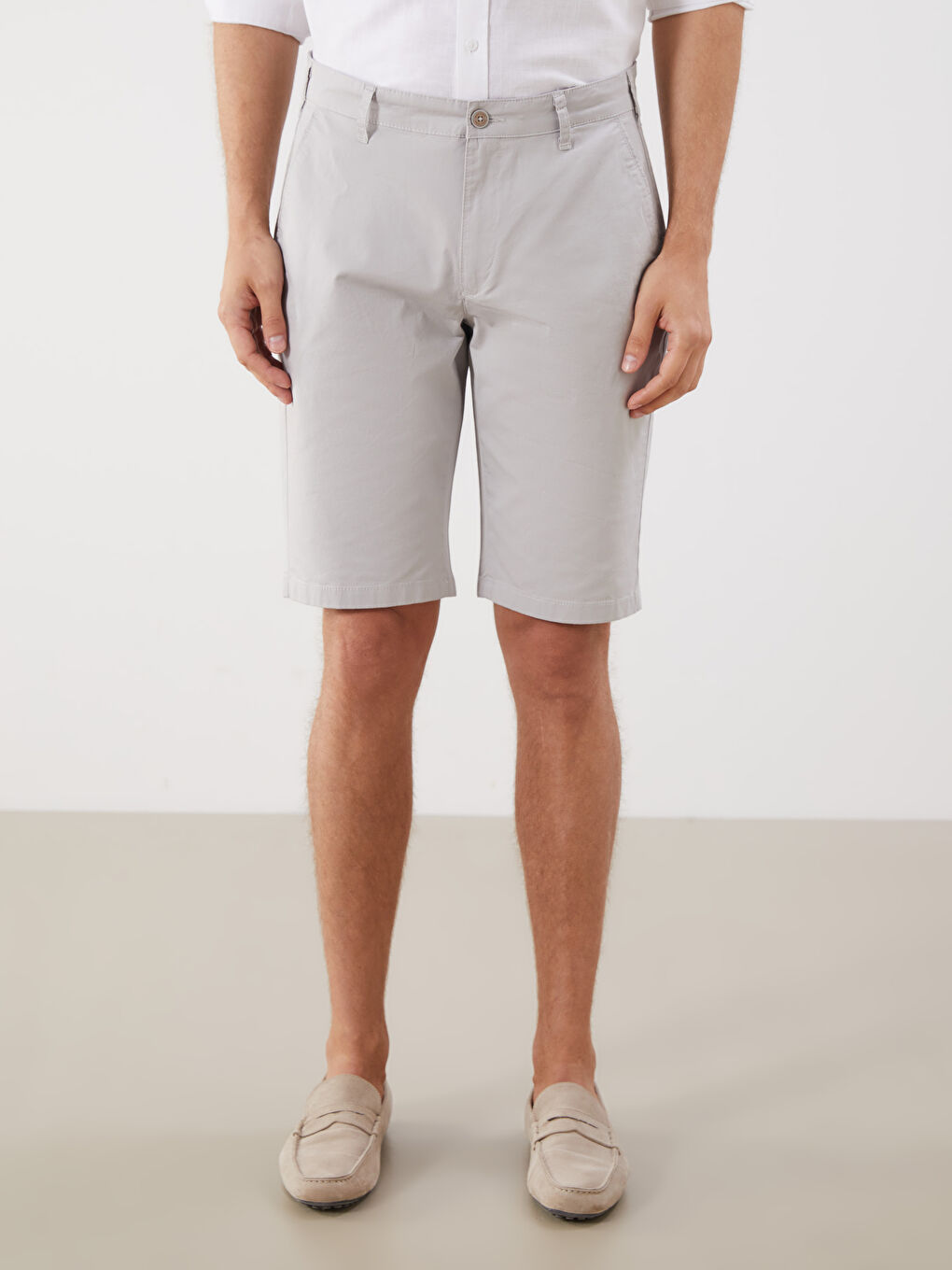 LCWAIKIKI Classic Regular Fit Gabardine Men's Shorts -S5RO48Z8-VL8