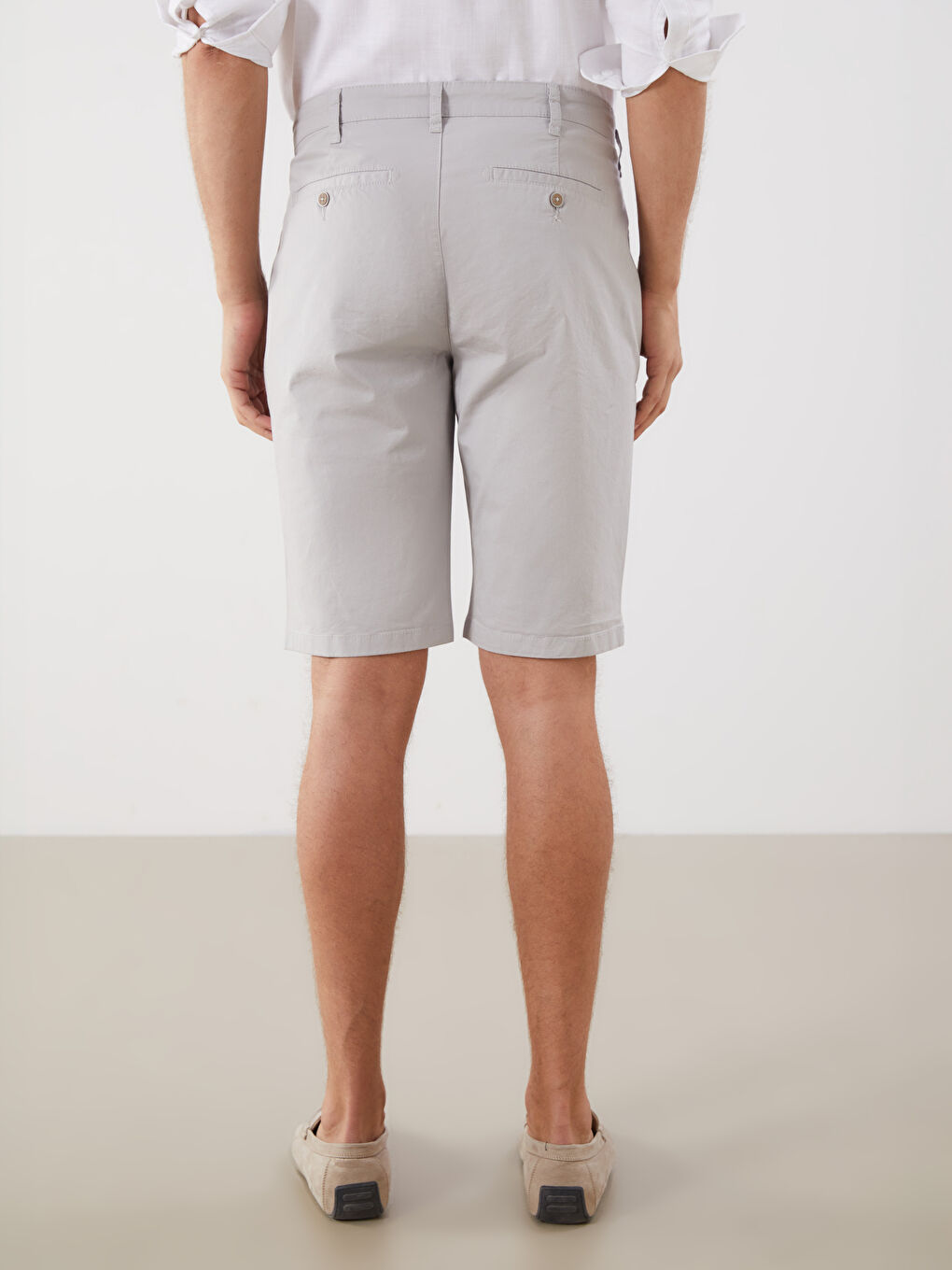 LCWAIKIKI Classic Regular Fit Gabardine Men's Shorts -S5RO48Z8-VL8