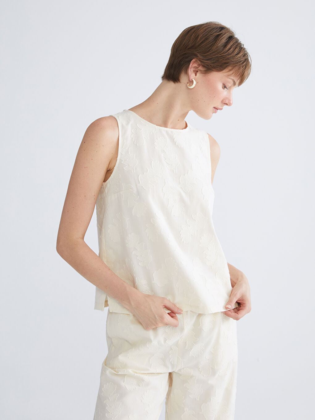 Crew Neck Self-Patterned Blouse-2